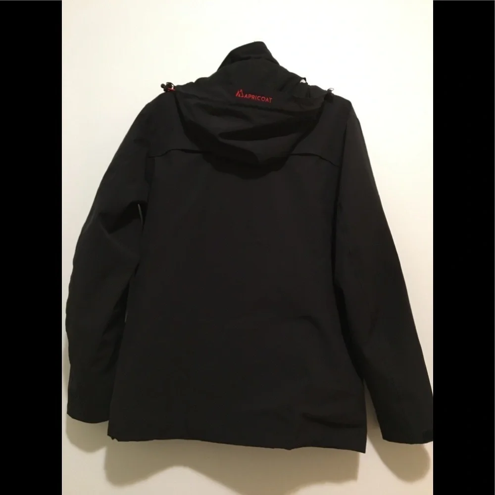 Apricoat A Zero-Compromise Jacket for Adventurers